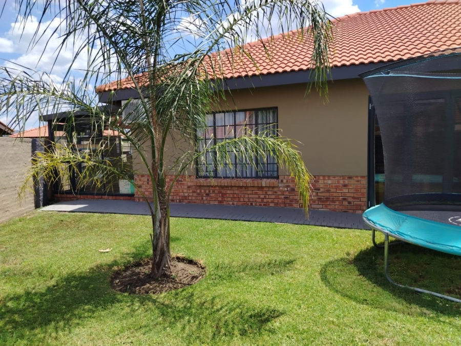 3 Bedroom Property for Sale in Waterkloof A H North West